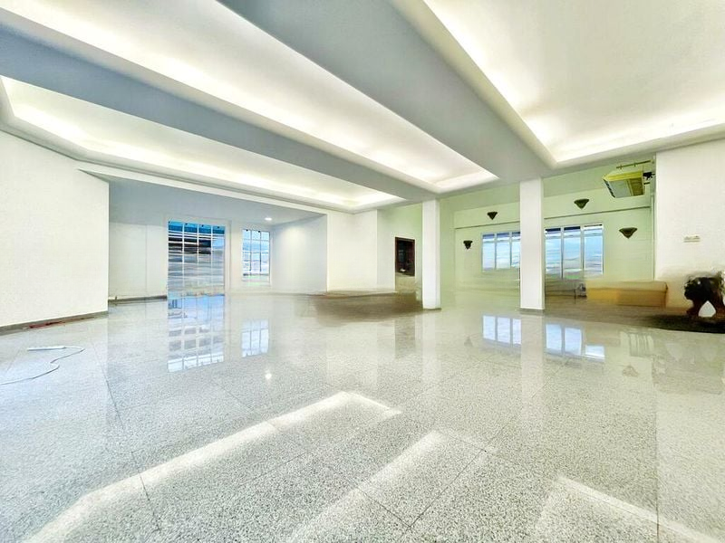 GREEN HILL ESTATE 12