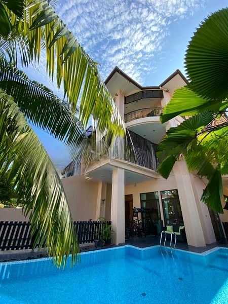 DUCHESS CREST 10