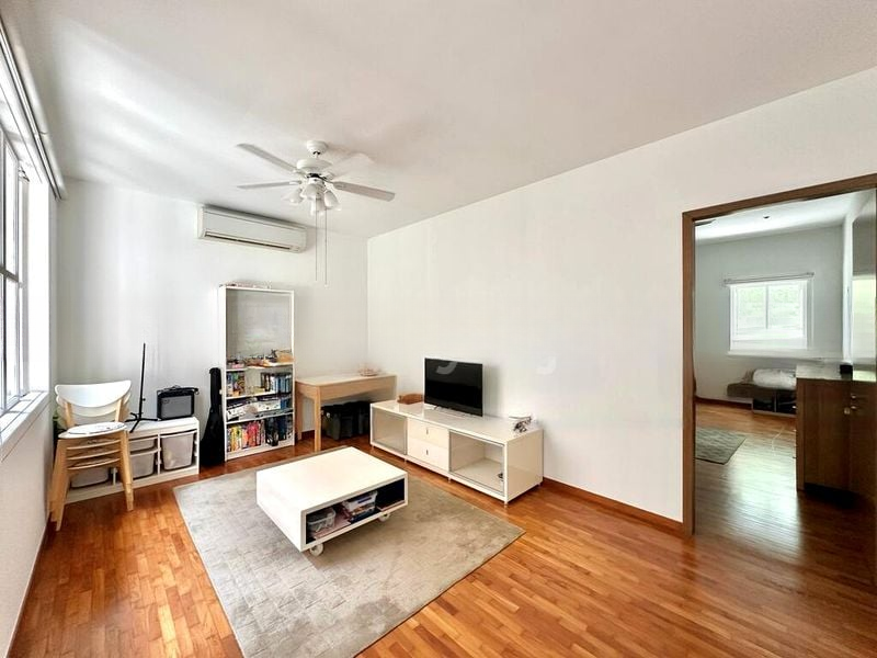 THE WHARF RESIDENCE 8
