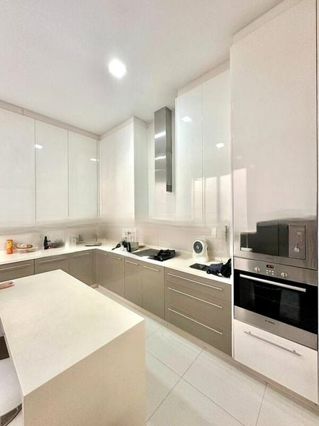 THE WHARF RESIDENCE 4