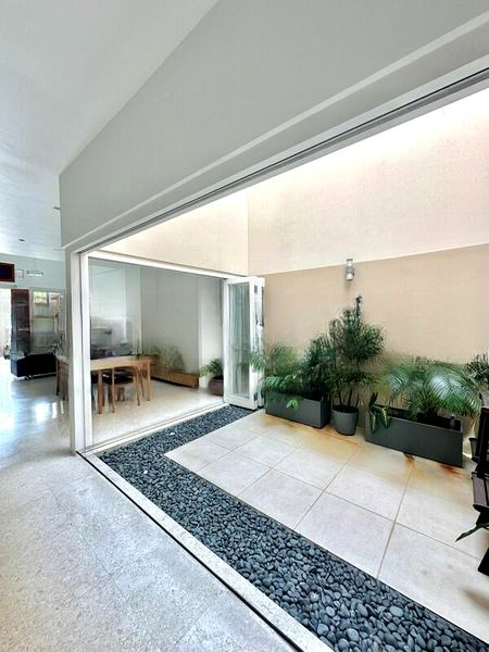 THE WHARF RESIDENCE 15