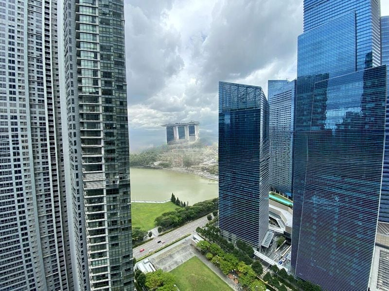 MARINA BAY SUITES 12