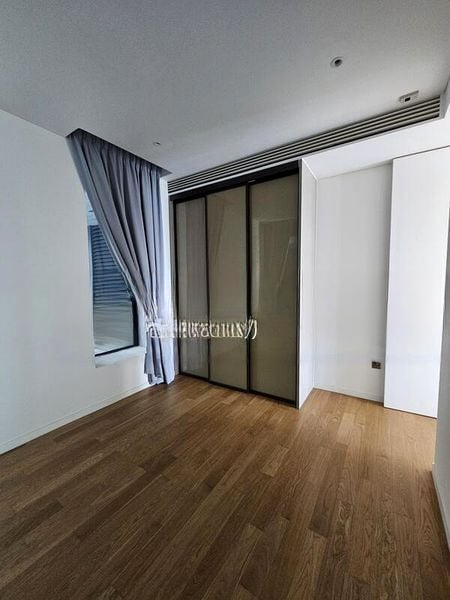 SOUTH BEACH RESIDENCES 12