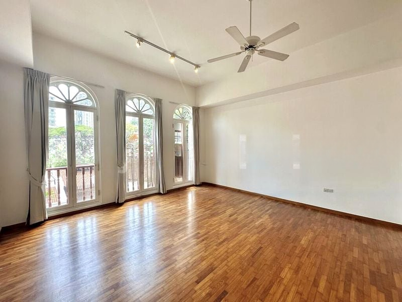 THE WHARF RESIDENCE 13