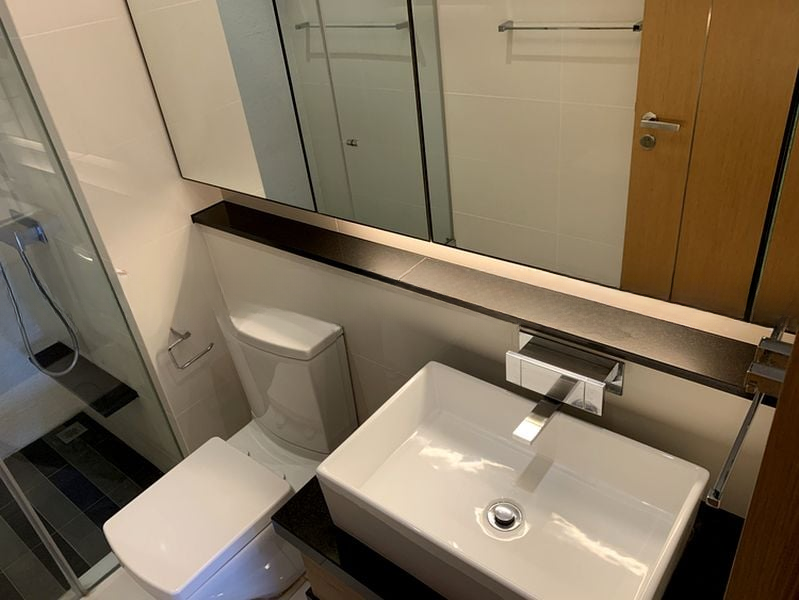 MARINA BAY RESIDENCES 4