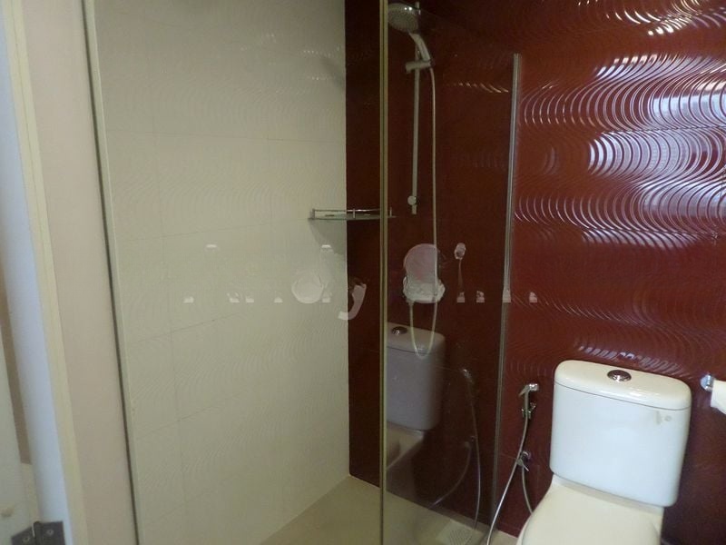 INTERNATIONAL PLAZA 11