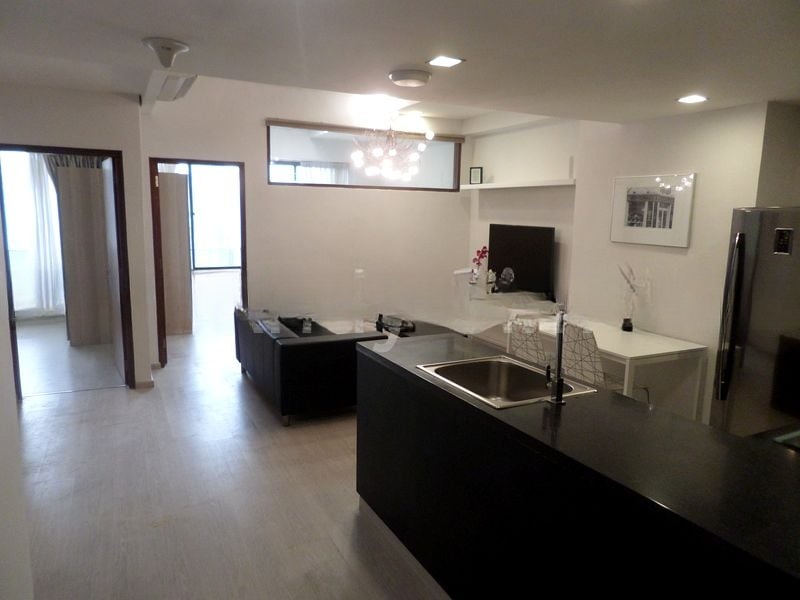 INTERNATIONAL PLAZA 2