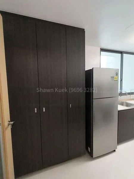 ESPARINA RESIDENCES 9