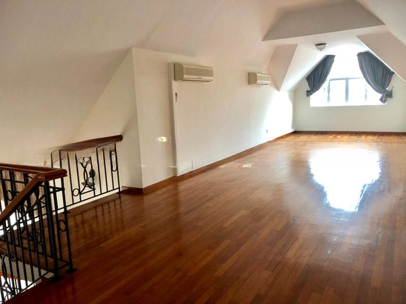 CLEMENTIWOODS CONDOMINIUM 7