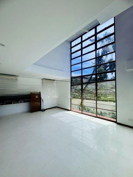 BOURNEMOUTH EIGHT 13