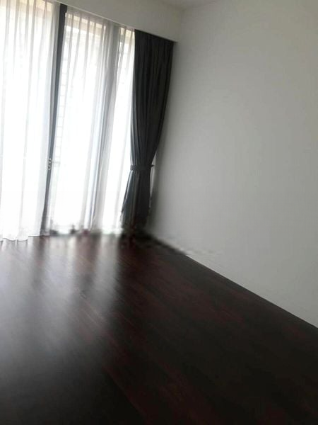111 EMERALD HILL 1