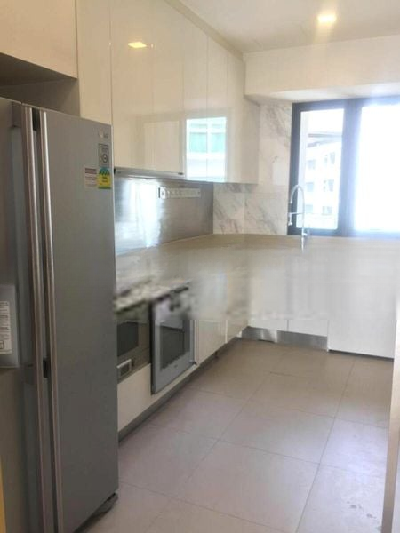 111 EMERALD HILL 5