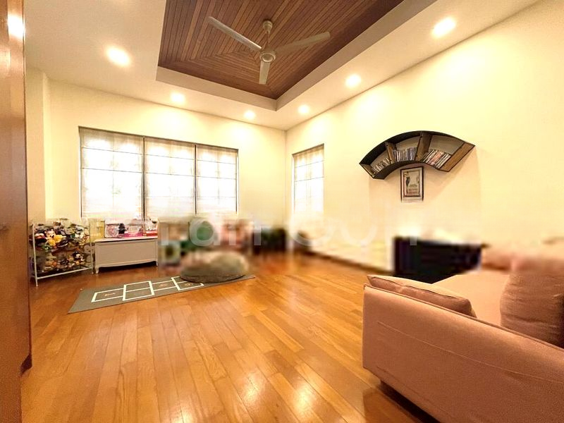 GREEN HILL ESTATE 9