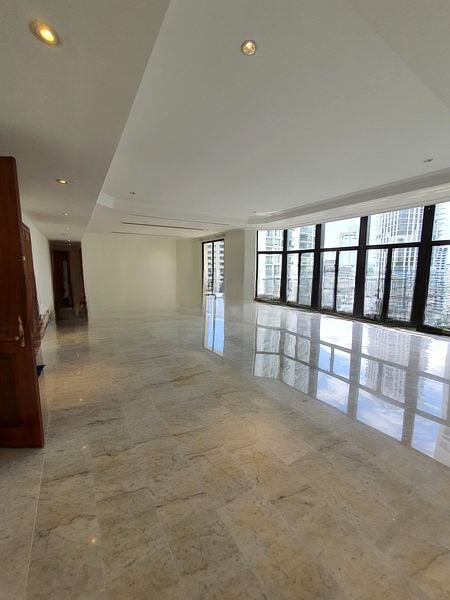 HERITAGE APARTMENTS 4