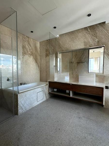 SKYLINE @ ORCHARD BOULEVARD 9