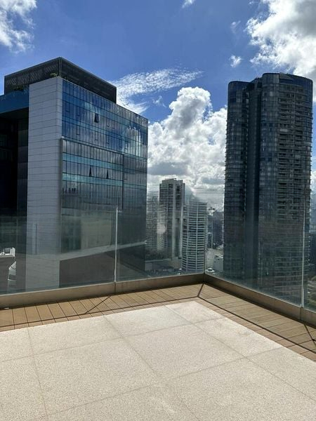 SKYLINE @ ORCHARD BOULEVARD 11