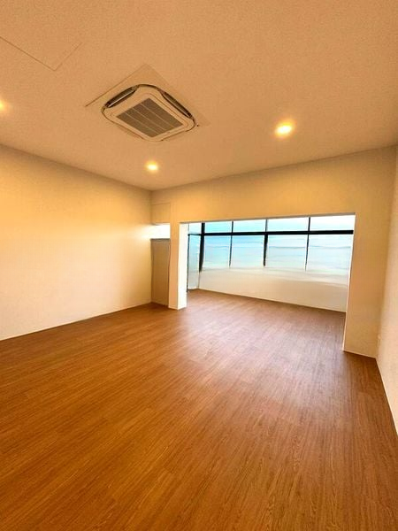 WINDY HEIGHTS 8