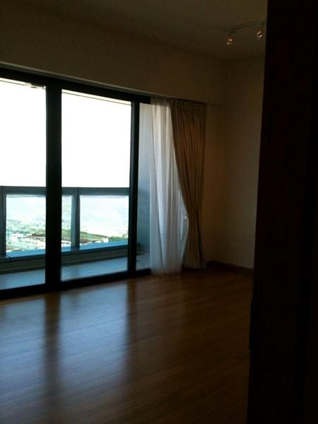 MARINA BAY RESIDENCES 6