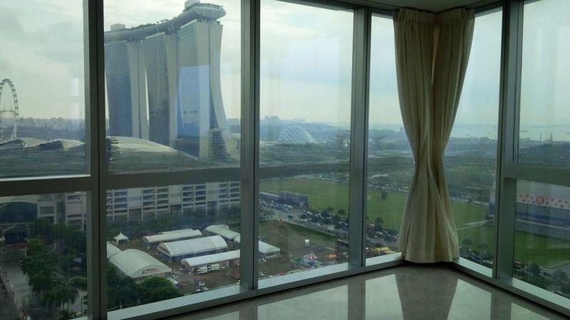 MARINA BAY RESIDENCES 13
