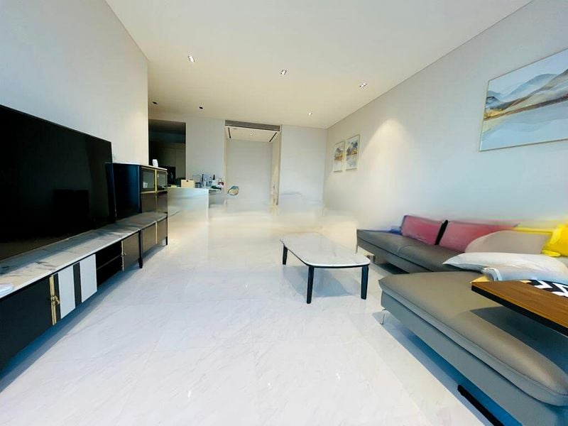 SOUTH BEACH RESIDENCES 5