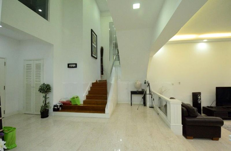 LEONIE GARDENS 14