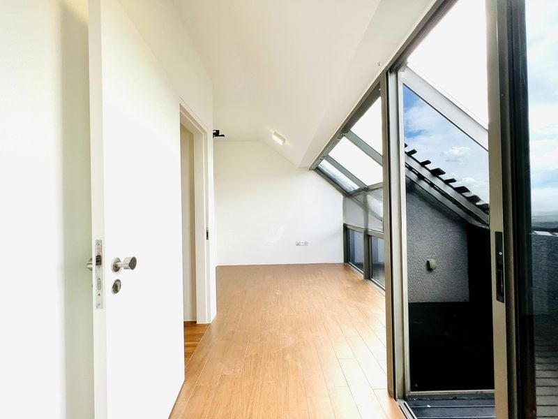 WATTEN RESIDENCES 12