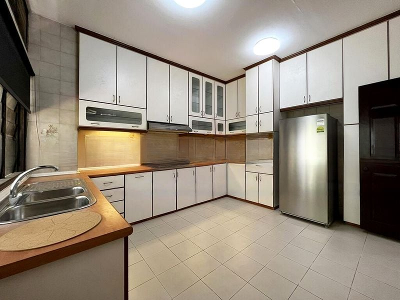 VICTORIA PARK VILLAS 9