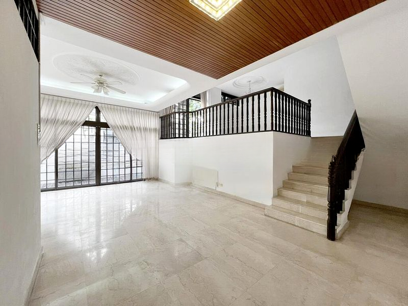 VICTORIA PARK VILLAS 4