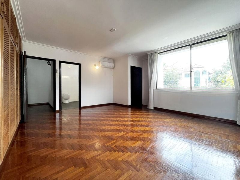 VICTORIA PARK VILLAS 11