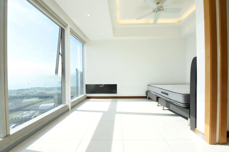 THE SAIL @ MARINA BAY 5