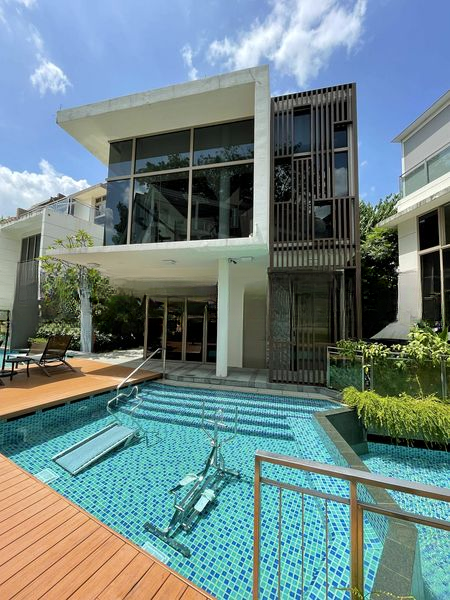 THE WHITLEY RESIDENCES 3