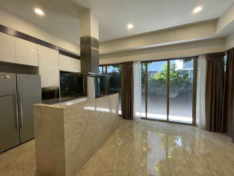 THE WHITLEY RESIDENCES 14