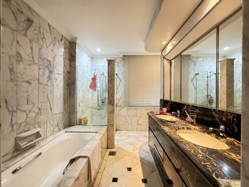 FOUR SEASONS PARK 14