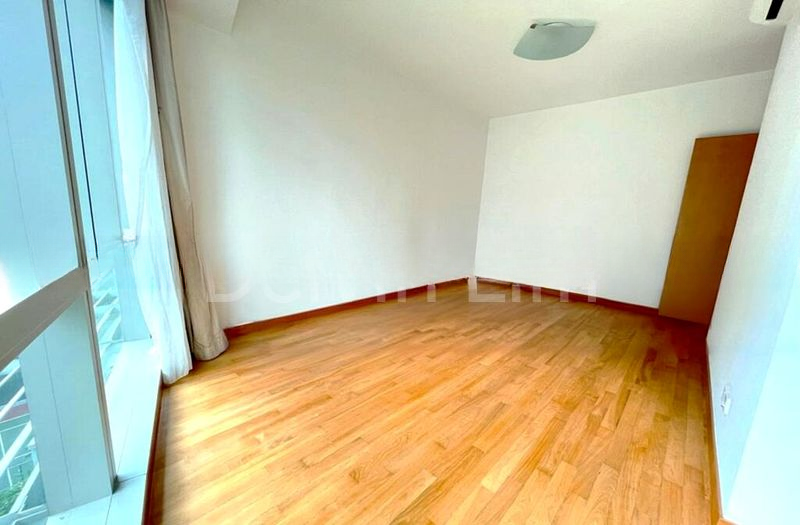 THE LIGHT @ CAIRNHILL 3