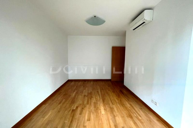 THE LIGHT @ CAIRNHILL 4