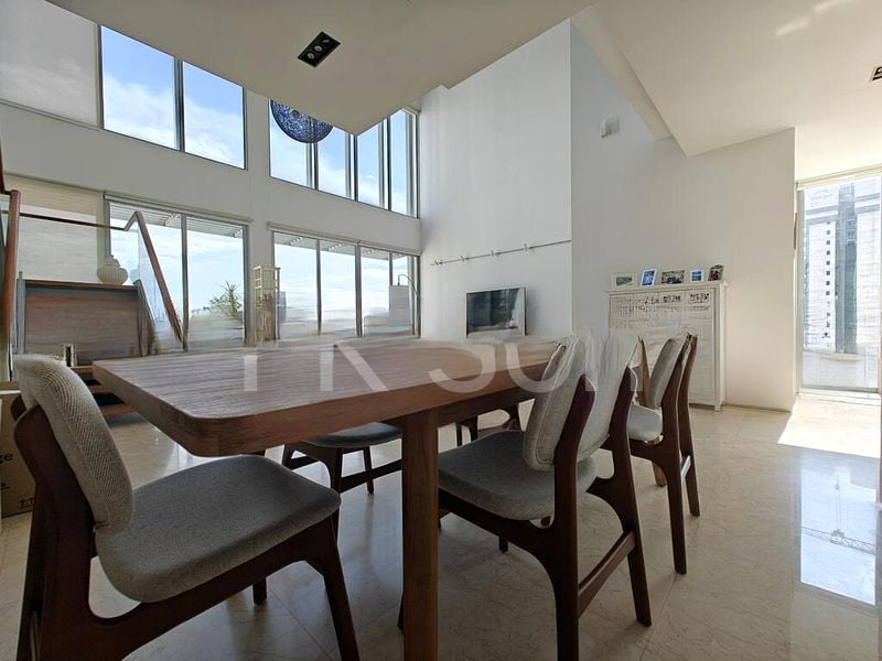 LEONIE HILL RESIDENCES 5