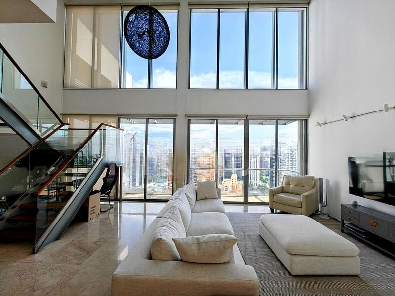LEONIE HILL RESIDENCES 1