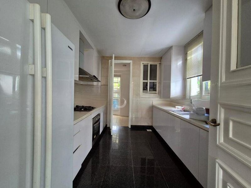HOLLAND GROVE 1