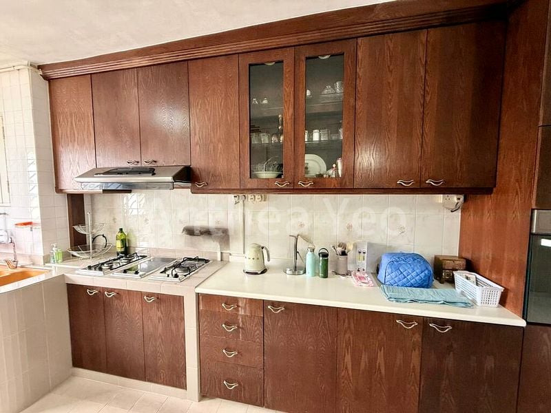 ANG MO KIO AVE 10 10