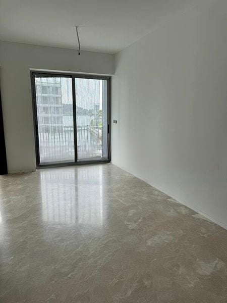 THE REEF AT KING'S DOCK 7