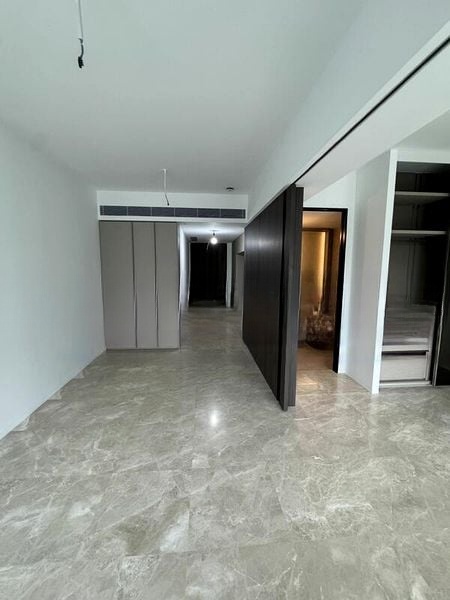 THE REEF AT KING'S DOCK 13