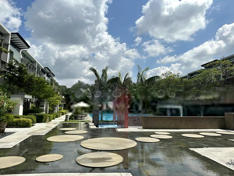 THE TENERIFFE 12