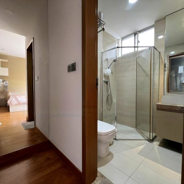 LUXUS HILLS 6