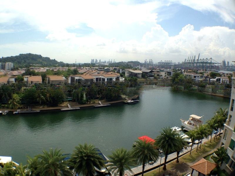 THE BERTH BY THE COVE 2