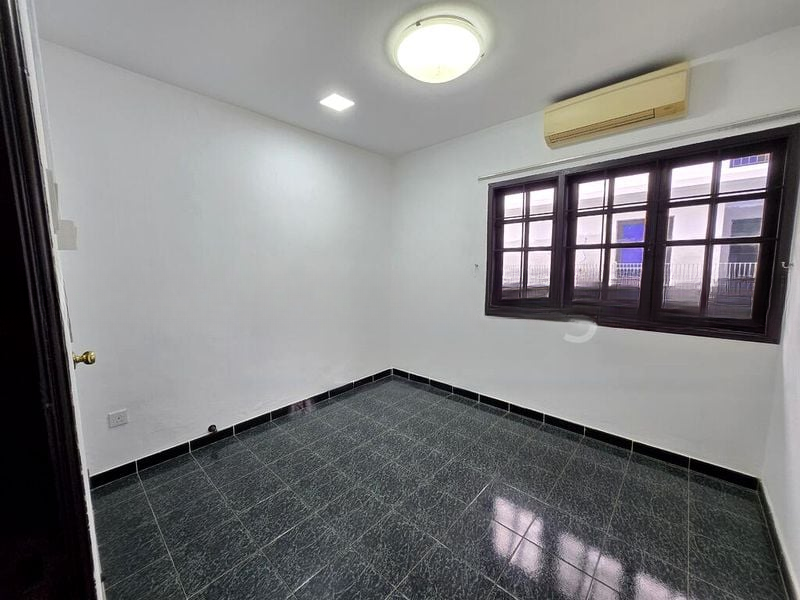 WATTEN ESTATE 9