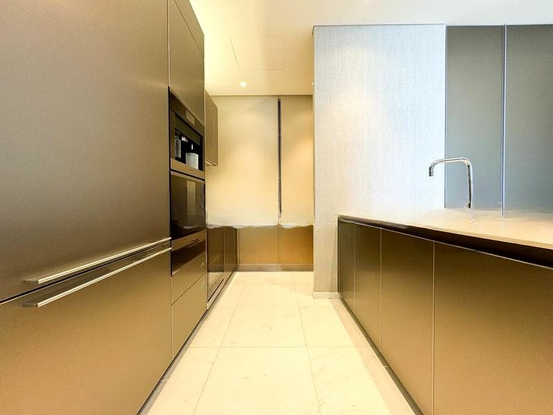 SOUTH BEACH RESIDENCES 3