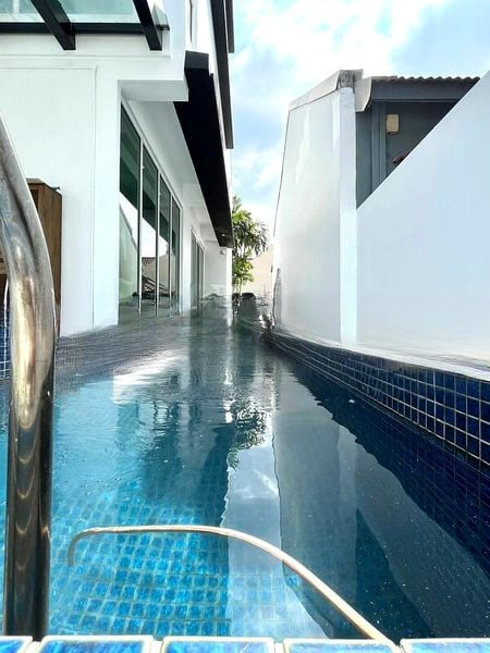 KENSINGTON PARK CONDOMINIUM 9