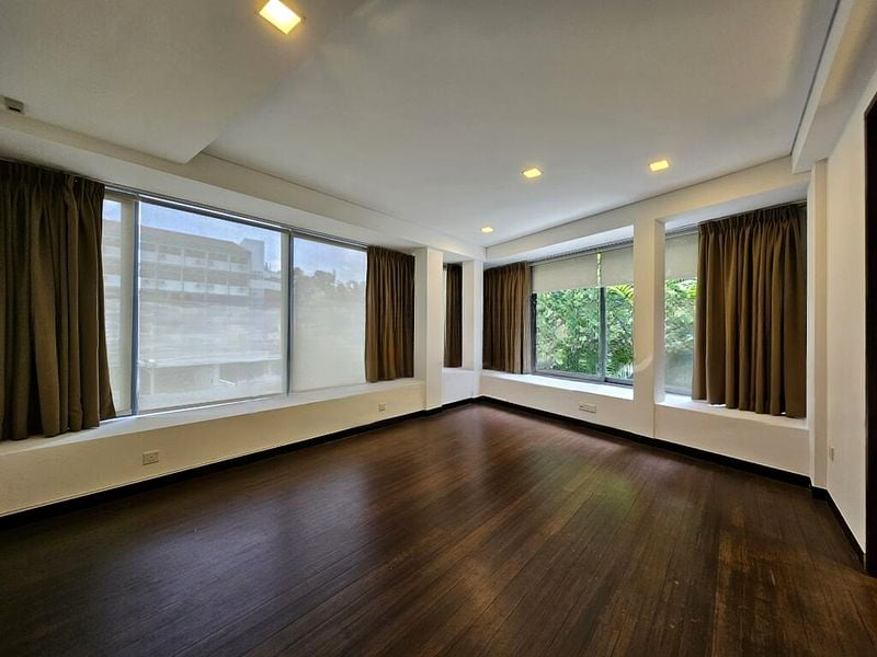 PEAKVIEW ESTATE 5