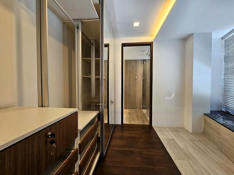 PEAKVIEW ESTATE 6