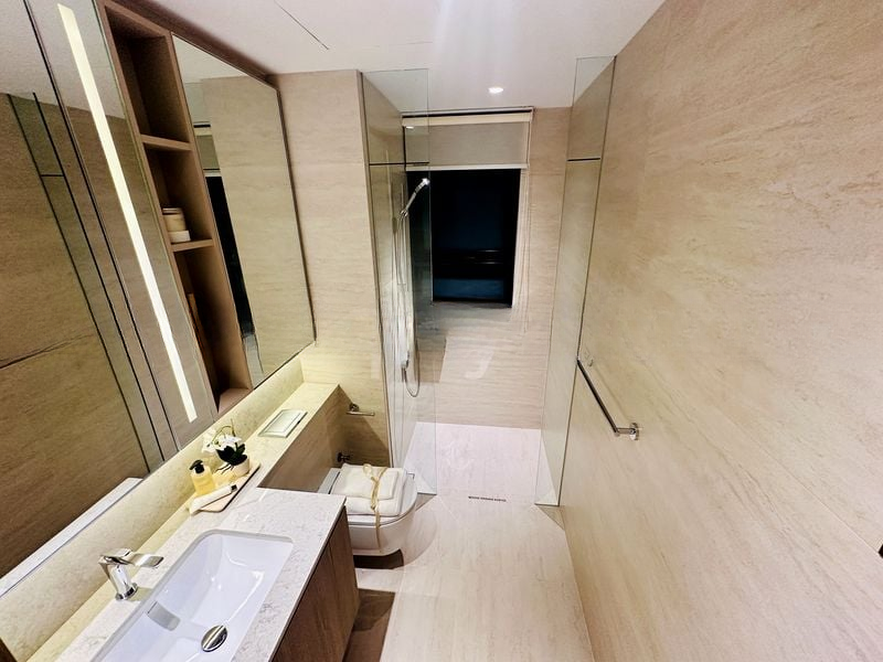 BLOOMSBURY RESIDENCES 13